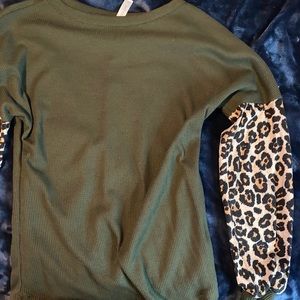 Women’s long sleeve